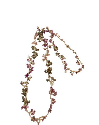Sautoir dentelle et fleurs Lorina