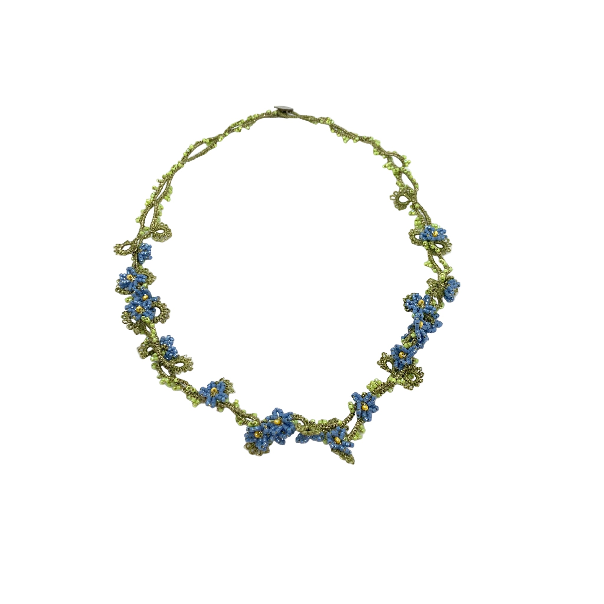 Collier dentelle et fleurs Lorina