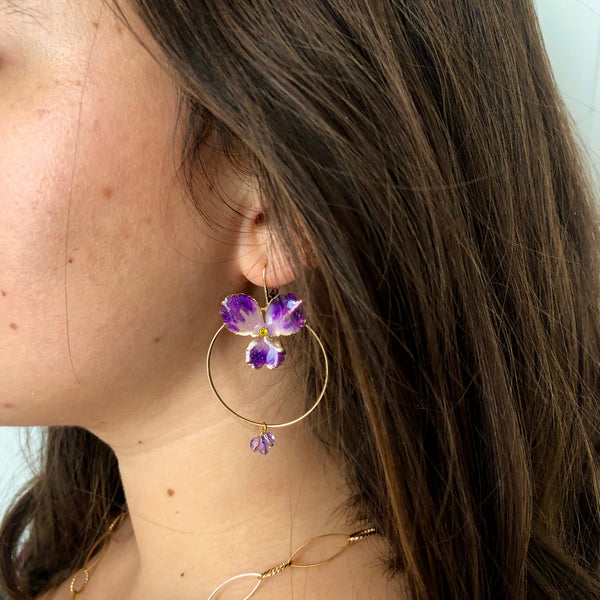 Violet circle earrings